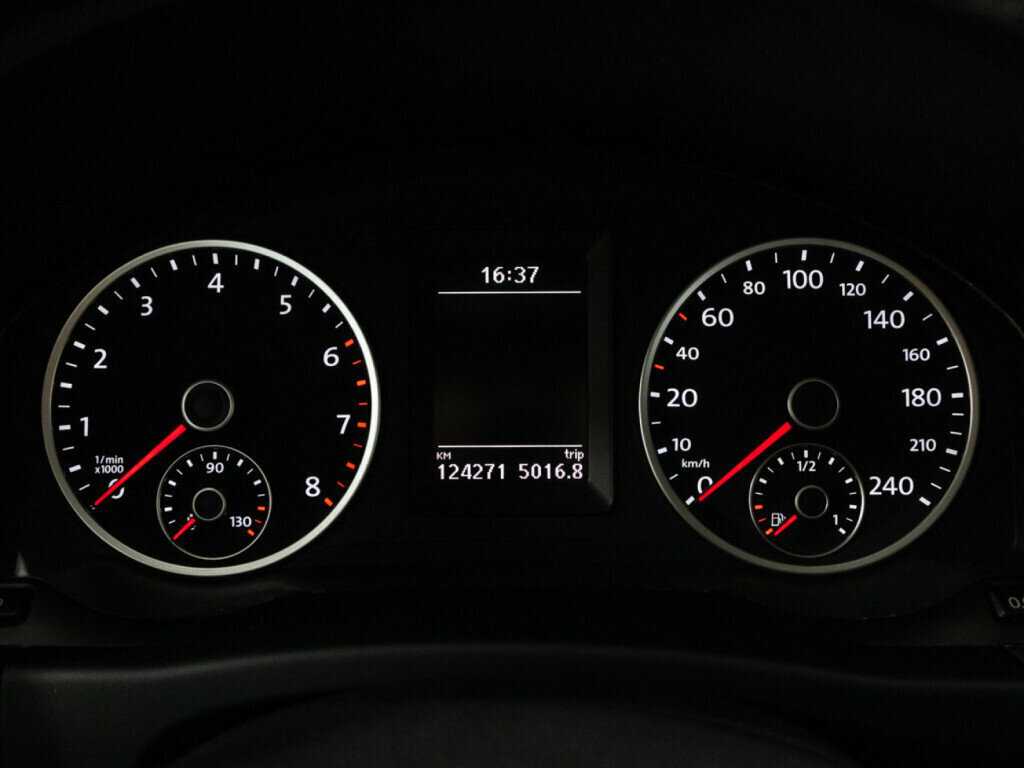 Фольксваген Тигуан б/у, 2012, Роботизированная. Фото: #11