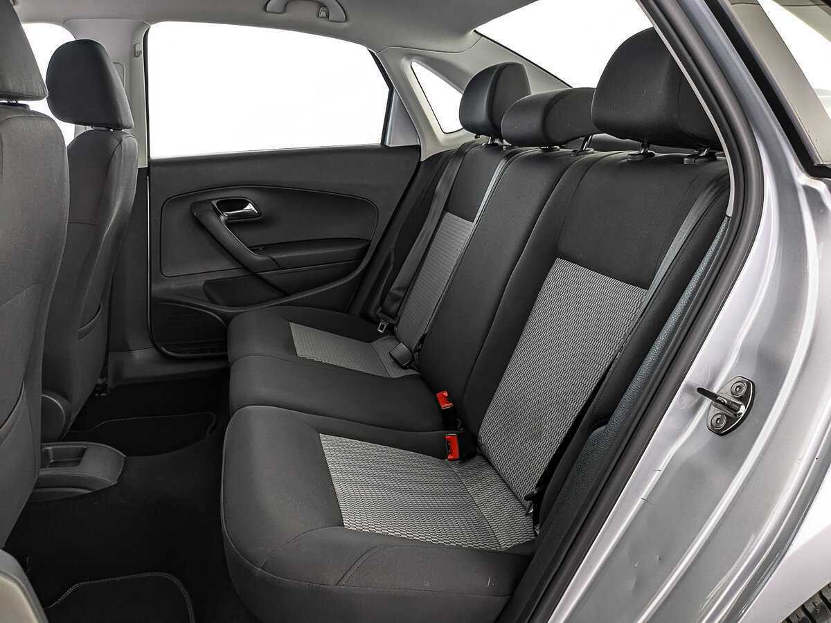 Фольксваген Поло б/у, 2015, Автоматическая. Фото: #17