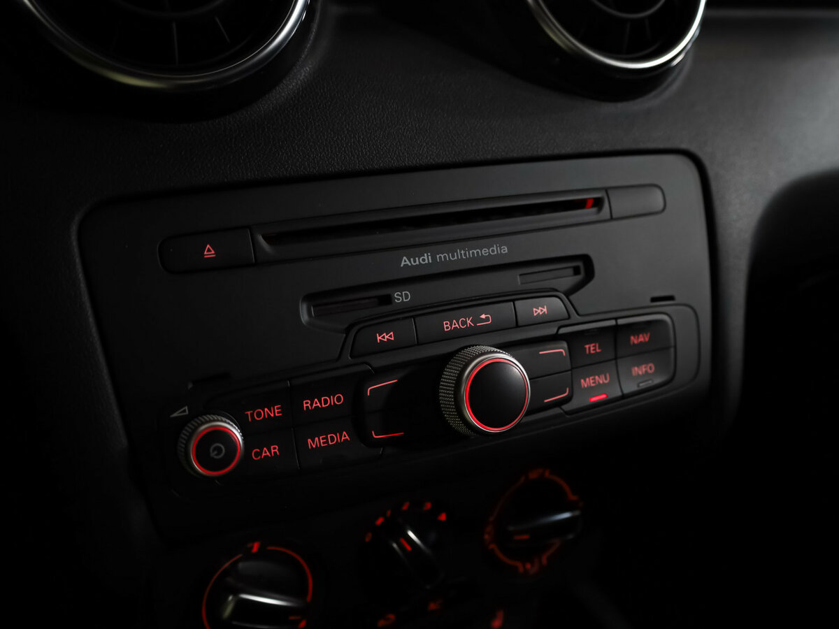 Ауди А1 б/у, 2013, Роботизированная. Фото: #15