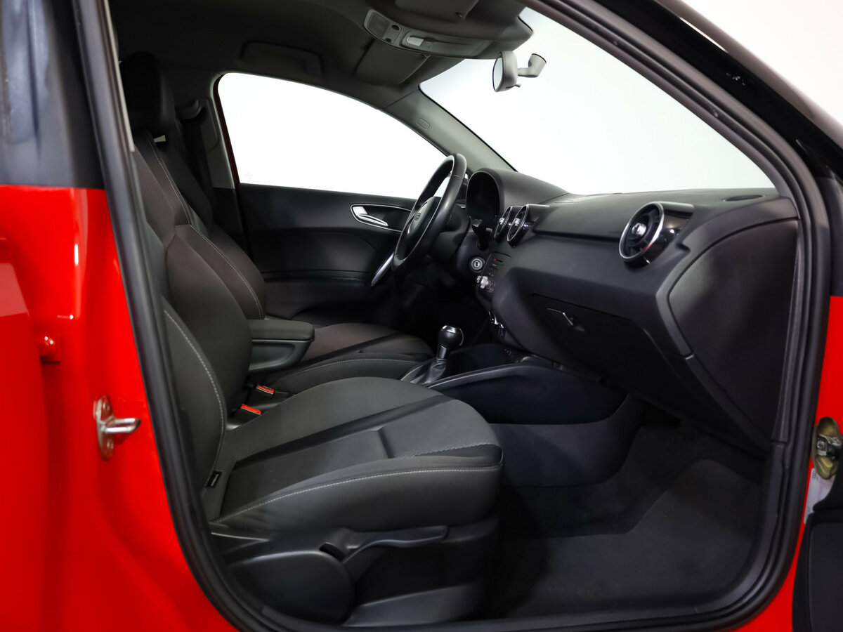 Ауди А1 б/у, 2013, Роботизированная. Фото: #19