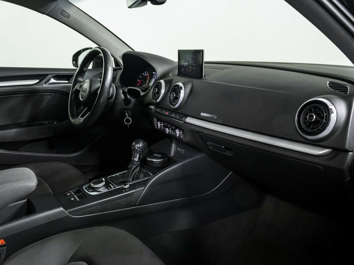 Ауди А3 б/у, 2017, Роботизированная. Фото: #8