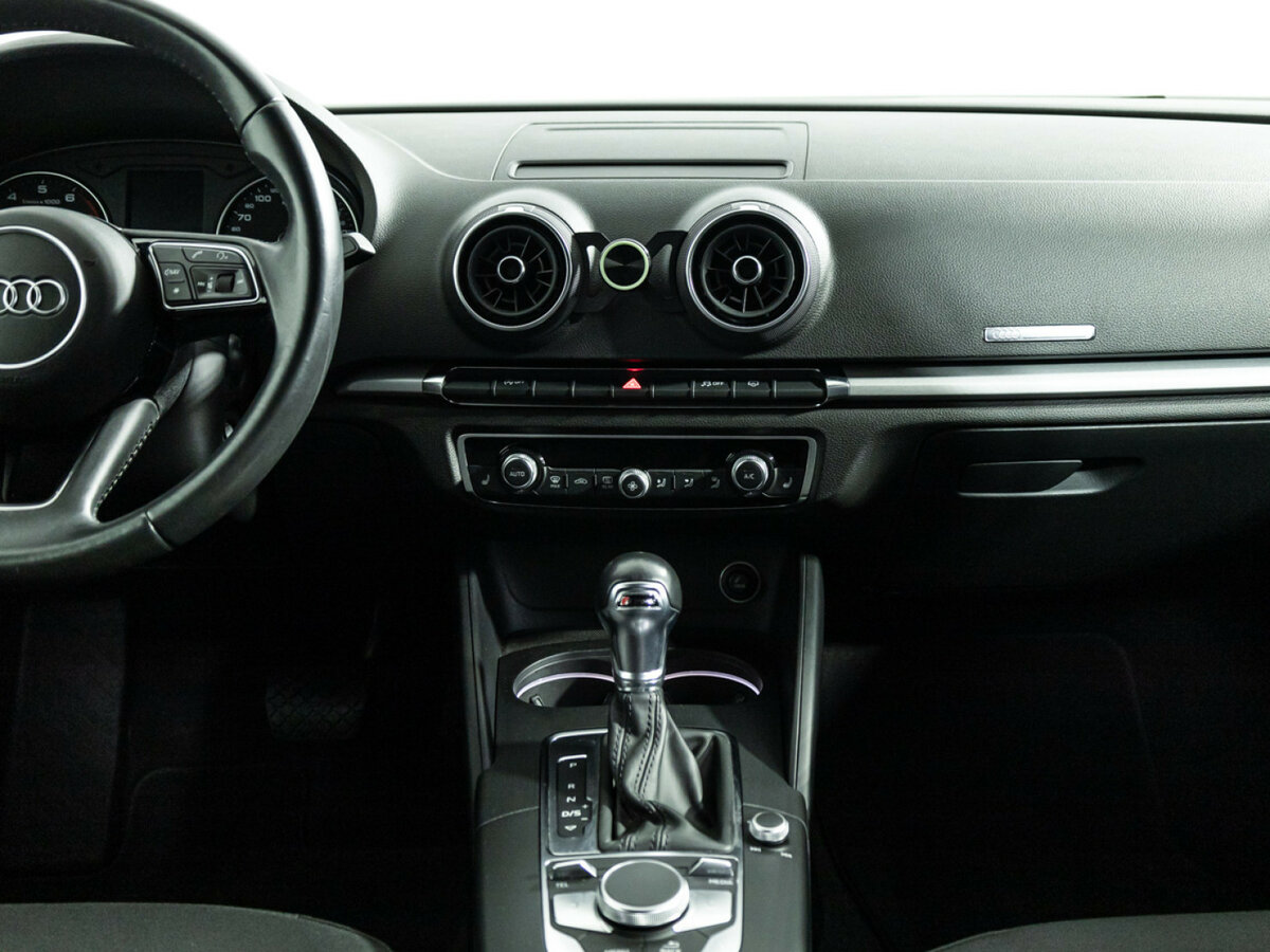 Ауди А3 б/у, 2018, Роботизированная. Фото: #13