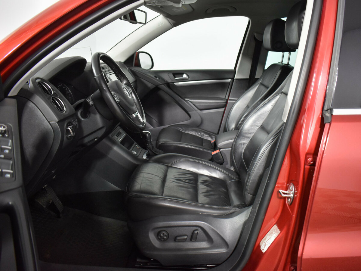 Фольксваген Тигуан б/у, 2013, Автоматическая. Фото: #9